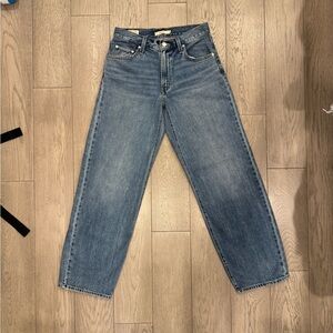 Levi’s Baggy Dad Jeans